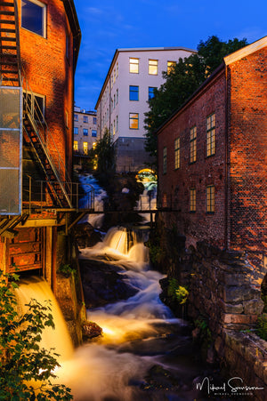 Mölndals Kvarnby på hissdörr