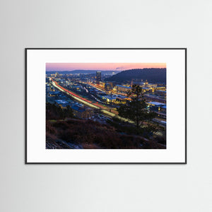 Mölndal – Stadens puls i rusningstrafik | Fine Art Print
