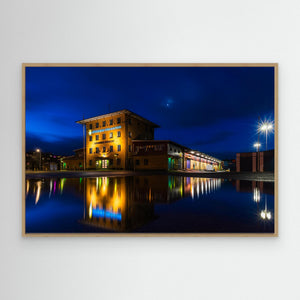Göteborgs Fiskauktion i kvällsljus – Fiskhamnen | Canvas