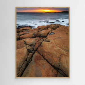 Solnedgång över klipporna vid Steninge – Hallands kust - CANVAS