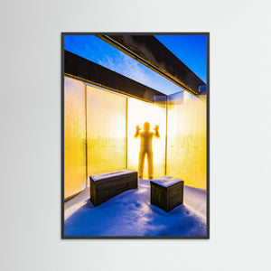 Siluett vid Eriksberg – Frostigt ljus på piren i Göteborg | Fine Art Print