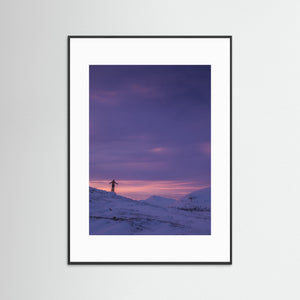 Skidåkare i soluppgång vid Valdalsfjellet – Innlandet Norge | Fine Art Print