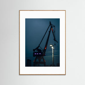 Kran 11 Götaverken Göteborg – Industriellt Motiv i Skymning | Fine Art Print