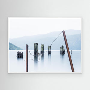 Bryggpålar i Tinnsjøen – Telemark, Norge | Canvas