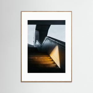 Ljus och skugga i trappan på Hisingsbron – Göteborg | Fine Art Print