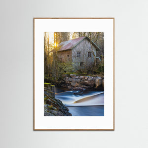 Apelnäs Kvarn – Historisk Kvarn vid Storån | Fine Art Print