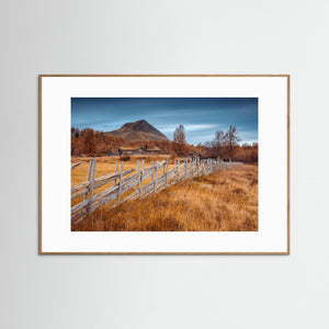 Storkläppvallen och Mittåkläppen i höstfärger – Härjedalen | Fine Art Print