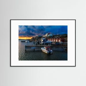 Solnedgång vid småbåtshamnen på Nötö – Hisingen Göteborg | Fine Art Print