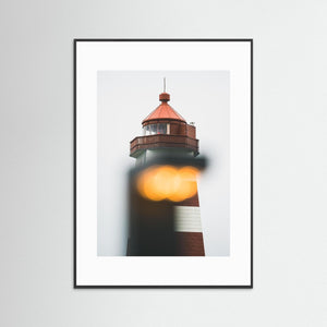 Alnes Fyr Godøya Ålesund – Fyr i Dimma | Fine Art Print Norge