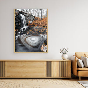 Litet vattenfall i Svejserdalen – höst i Mölndal | Canvas