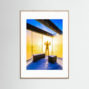 Siluett vid Eriksberg – Frostigt ljus på piren i Göteborg | Fine Art Print
