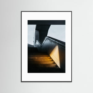 Ljus och skugga i trappan på Hisingsbron – Göteborg | Fine Art Print