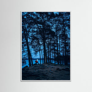 Stora Delsjön Göteborg – Gryning i Skog med Pannlampa | Fine Art Print