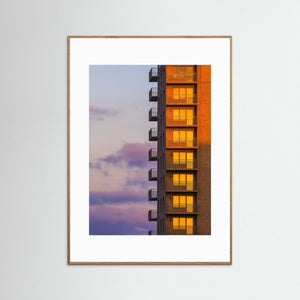 Kvällsljus på fasad Hisingen Göteborg | Fine Art Print