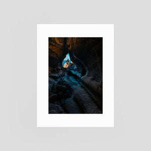 Munkkyrkan – Ljuset bortom klipporna | Fine Art Print
