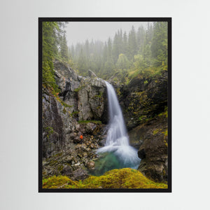 I regnets skugga – Trøymsånefossen, Hemsedal | Fine Art Print