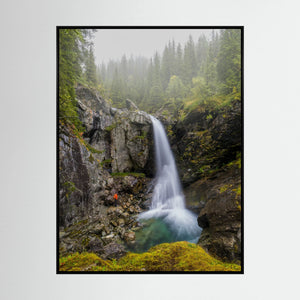 I regnets skugga – Trøymsånefossen, Hemsedal | Canvas