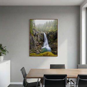 I regnets skugga – Trøymsånefossen, Hemsedal | Canvas
