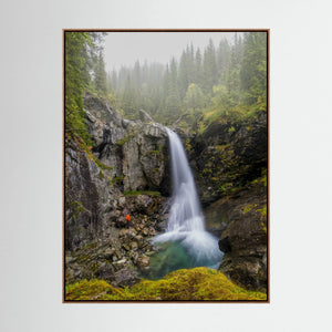 I regnets skugga – Trøymsånefossen, Hemsedal | Canvas