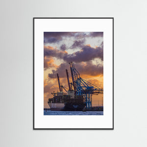 MSC ADYA i Skandiahamnen, Göteborg | Fine Art Print vid solnedgång