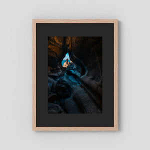 Munkkyrkan – Ljuset bortom klipporna | Fine Art Print