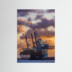 MSC ADYA i Skandiahamnen, Göteborg | Fine Art Print vid solnedgång