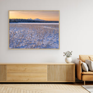Vinter vid Drevsjøen – Rendalssølen i bakgrunden | Canvas