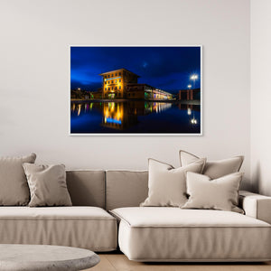 Göteborgs Fiskauktion i kvällsljus – Fiskhamnen | Canvas