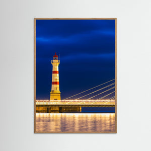 Malmö inre fyr i kvällsljus – Fyr vid Malmö hamn | Fine Art Print