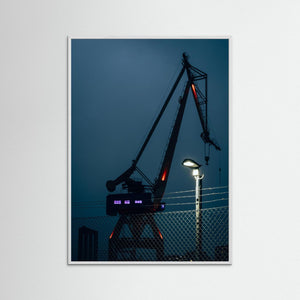 Kran 11 Götaverken Göteborg – Industriellt Motiv i Skymning | Fine Art Print
