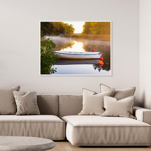 Morgon vid Landvettersjön – båt i dimma | Canvas