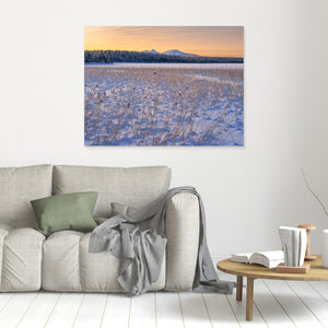 Vinter vid Drevsjøen – Rendalssølen i bakgrunden | Canvas