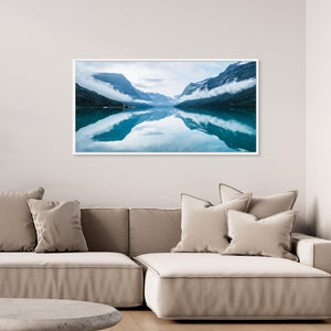  Lovatnet - Spegelblank fjällsjö i Stryn, Norge | Panorama Canvas