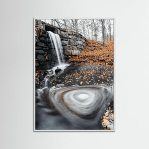 Litet vattenfall i Svejserdalen – höst i Mölndal | Fine Art Print
